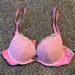 Victoria’s Secret Pink Lacey Push-up Bra